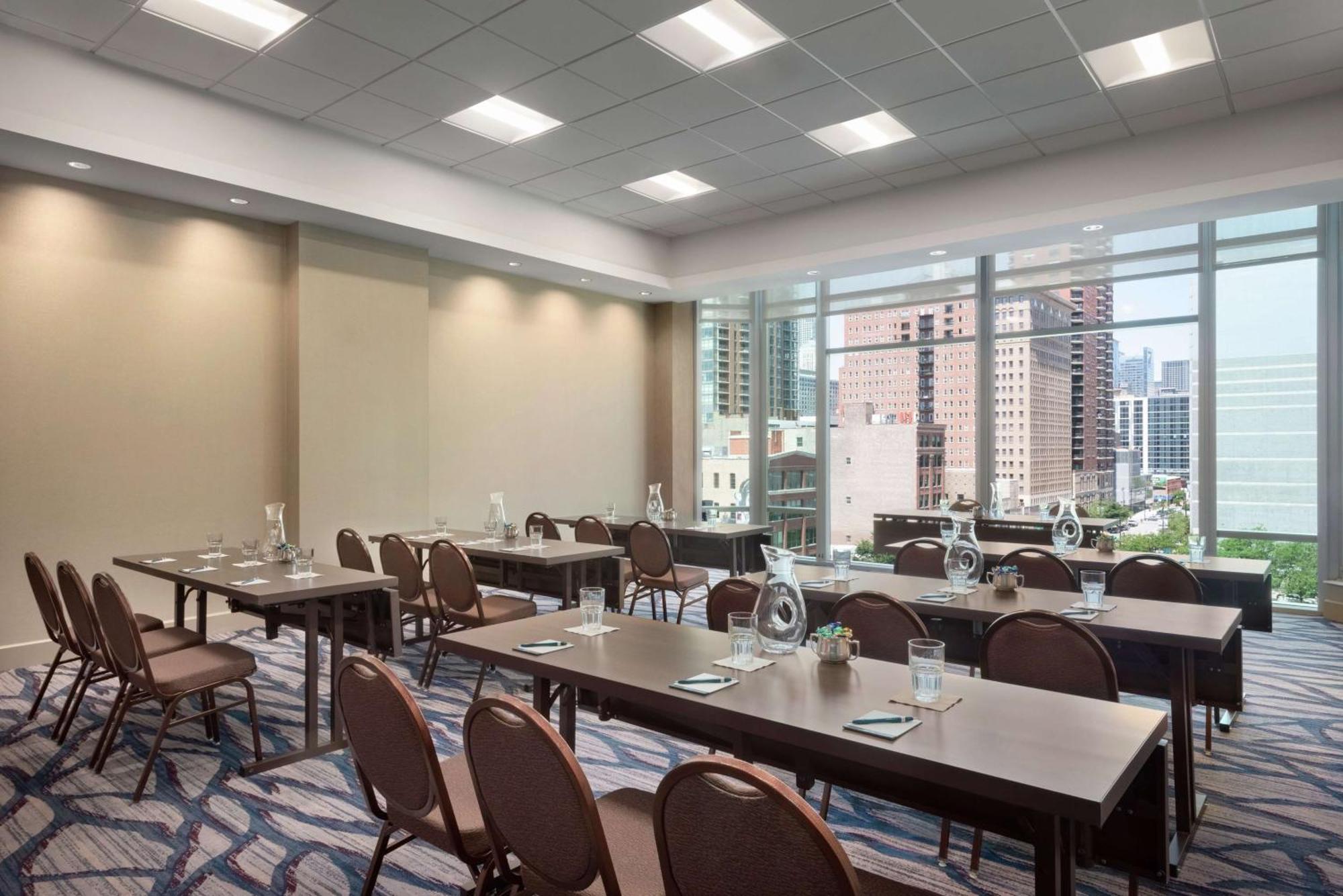 Hilton Garden Inn Chicago Downtown South Loop Eksteriør bilde