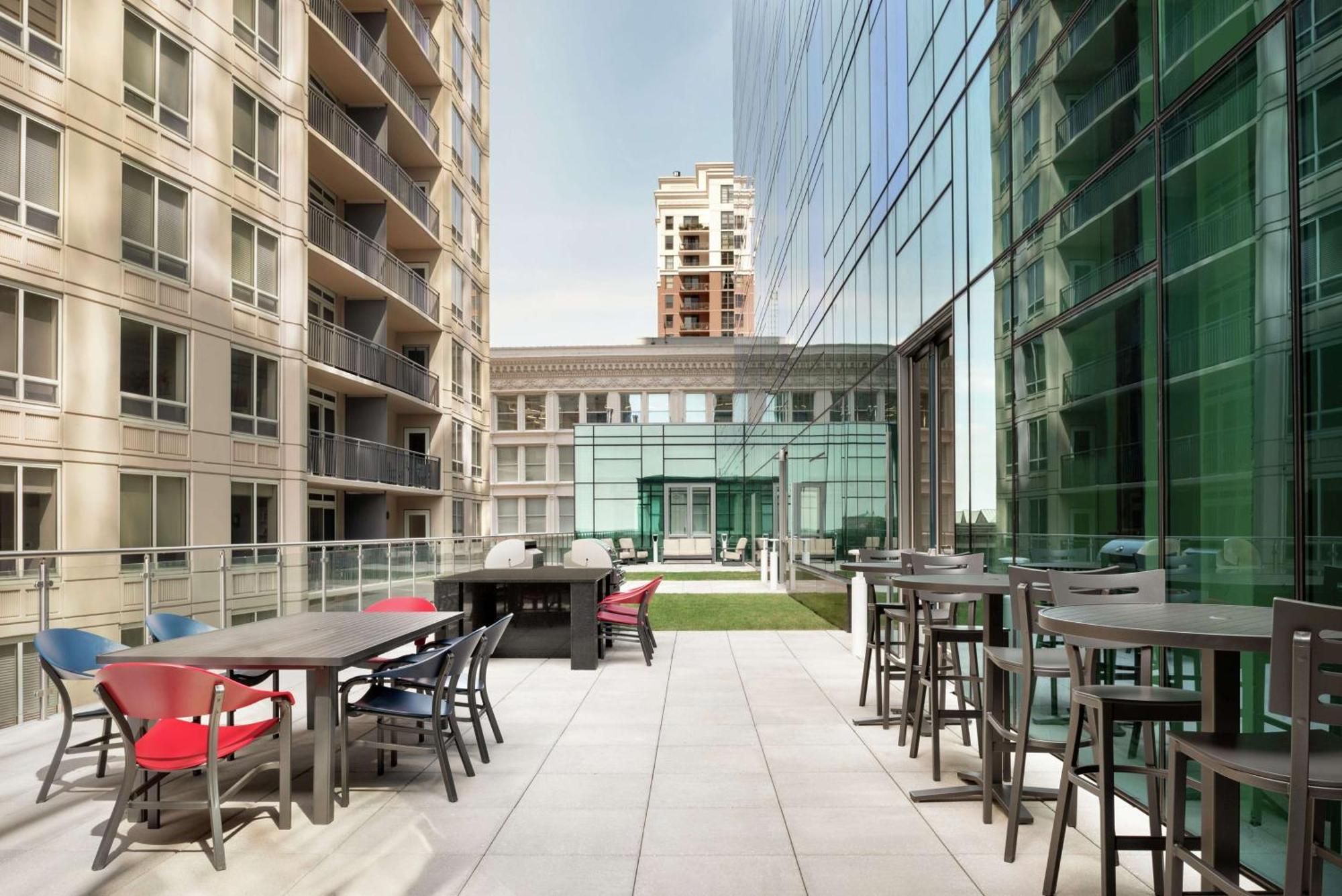 Hilton Garden Inn Chicago Downtown South Loop Eksteriør bilde